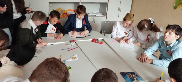 учащиеся приняли участие во Всероссийской акции «Письмо солдату».